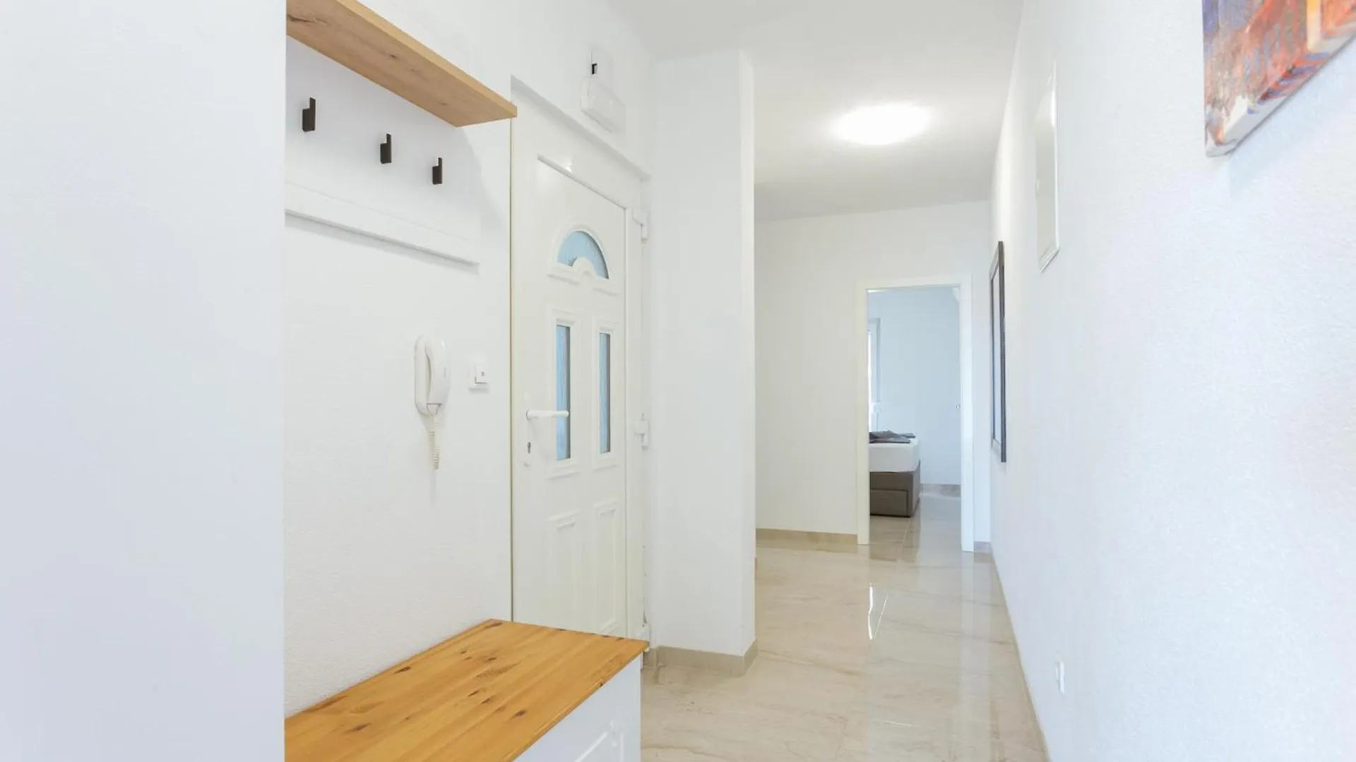 Family Friendly Apartments With A Swimming Pool Okrug Gornji, Ciovo - 21969 Trogir